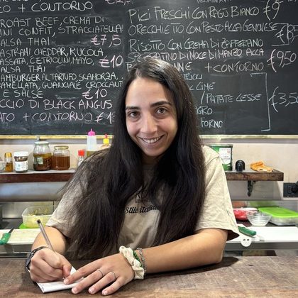 Andrea, sala e banco