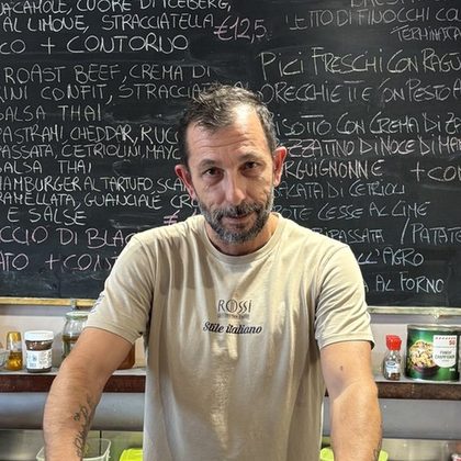 Luca, caffetteria e banco